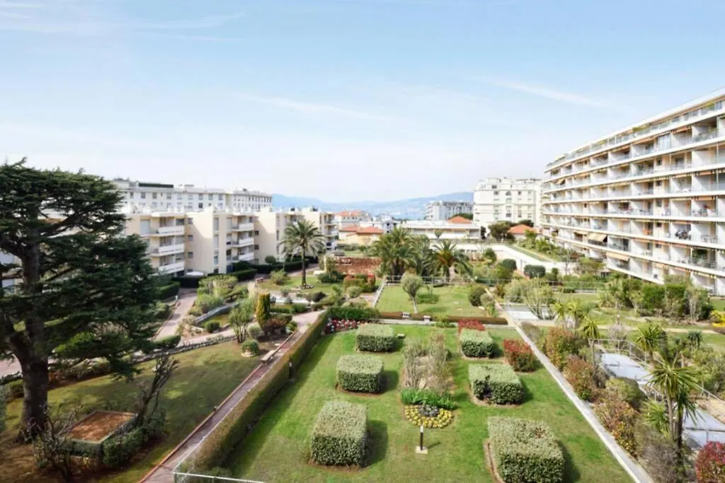 Appartement Spacieux Avec Vue Mer Proche Du Centre